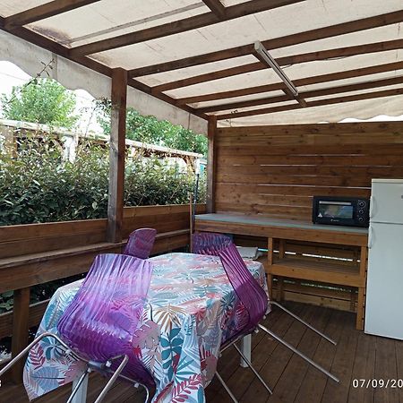 Vacances Familiales Dans Camping Avec Piscine Fréjus Dış mekan fotoğraf